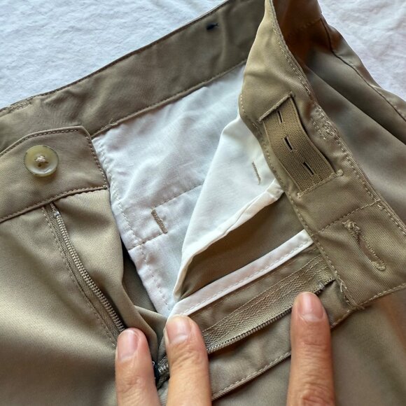 Nike Dri-Fit Boys Beige Golf Shorts M Polyester & Spandex Lightweight - Picture 3 of 7